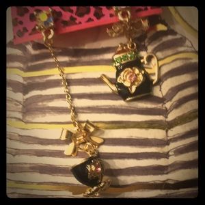 ☕️Black tea cup and pot earrings☕️